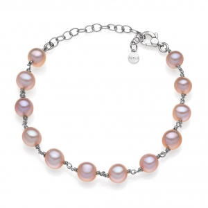 Silver bracelet with freshwater pearls