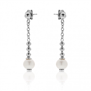 Silver earrings with freshwater pearls